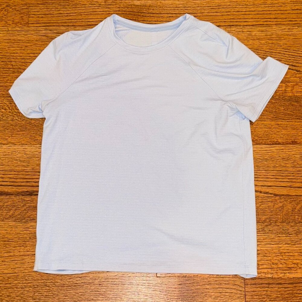 lululemon License to Train Classic Fit T-shirt Heathered Windmill Blue Size 6